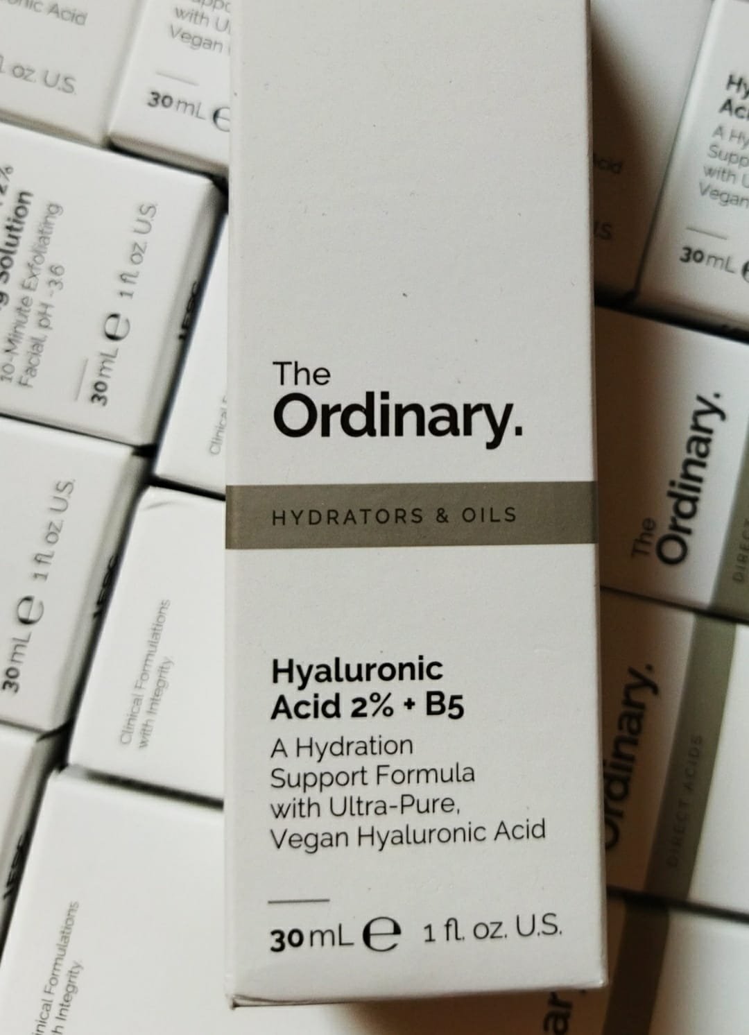 The Ordinary Hyaluronic Acid 2% + B5 Hydrating Serum (30 ml) - Zukhruf Skin